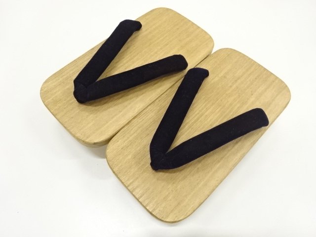 JAPANESE KIMONO / UNUSED VELVET STRAP MENS PAULOWNIA GETA (23.5 CM) FO